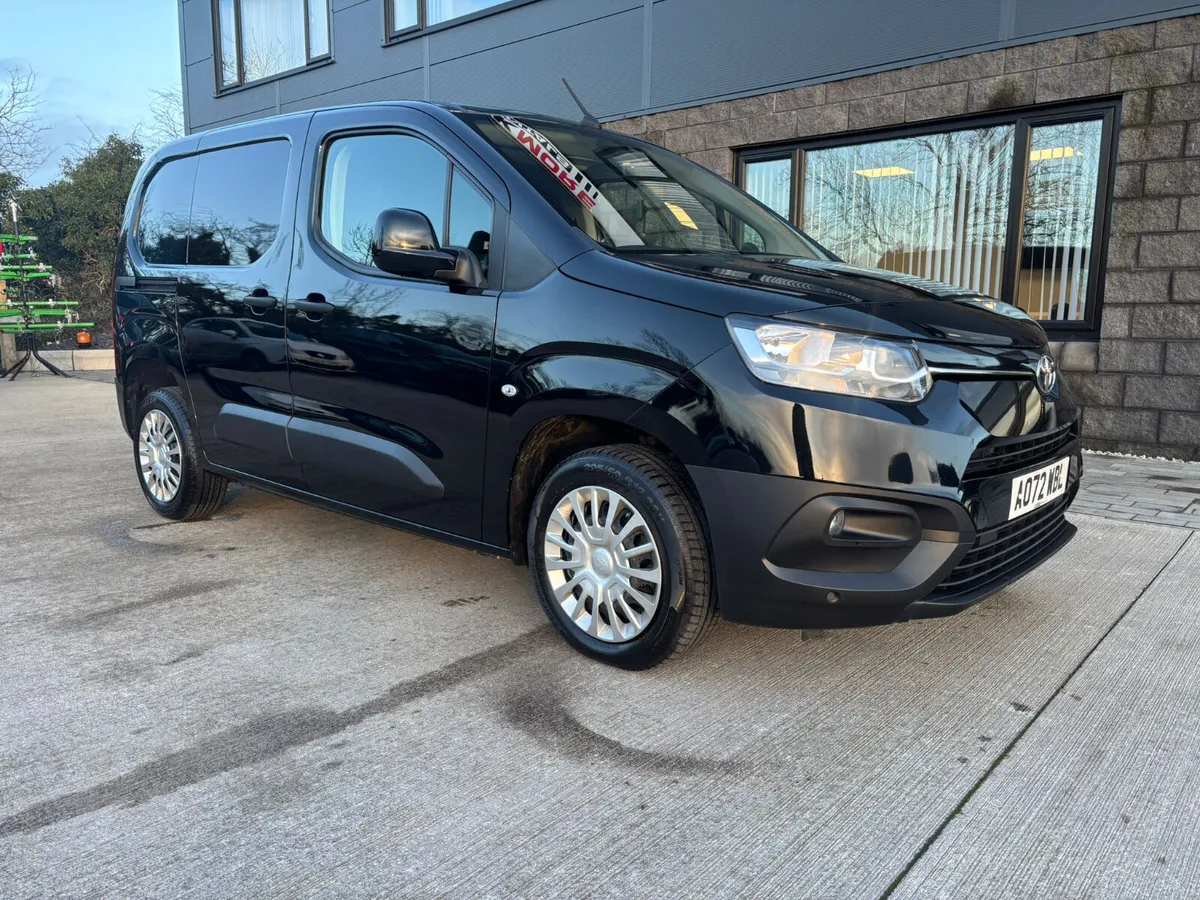 NOV 2022 Toyota Prace FULL YEARS MOT - Image 1