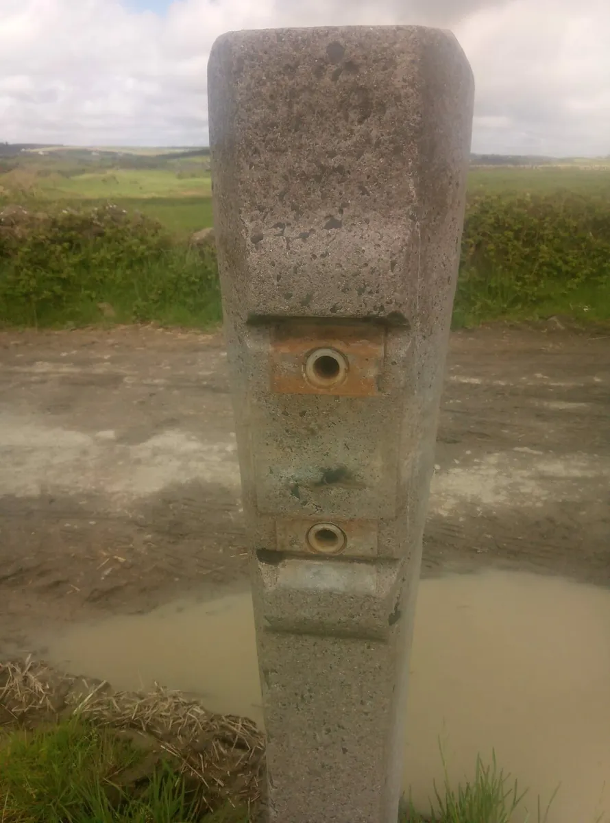 Concrete Sleepers & Crash Barriers for sale - Image 2