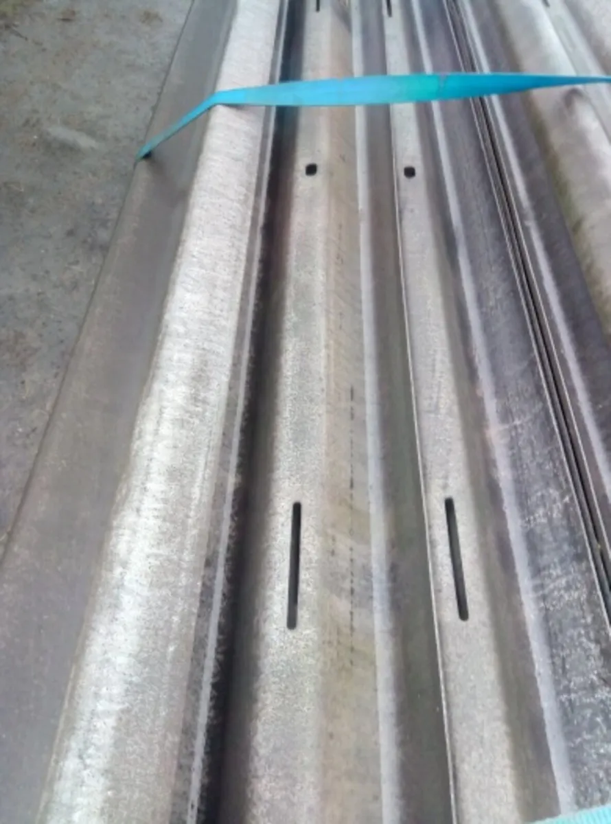 Concrete Sleepers & Crash Barriers for sale - Image 4