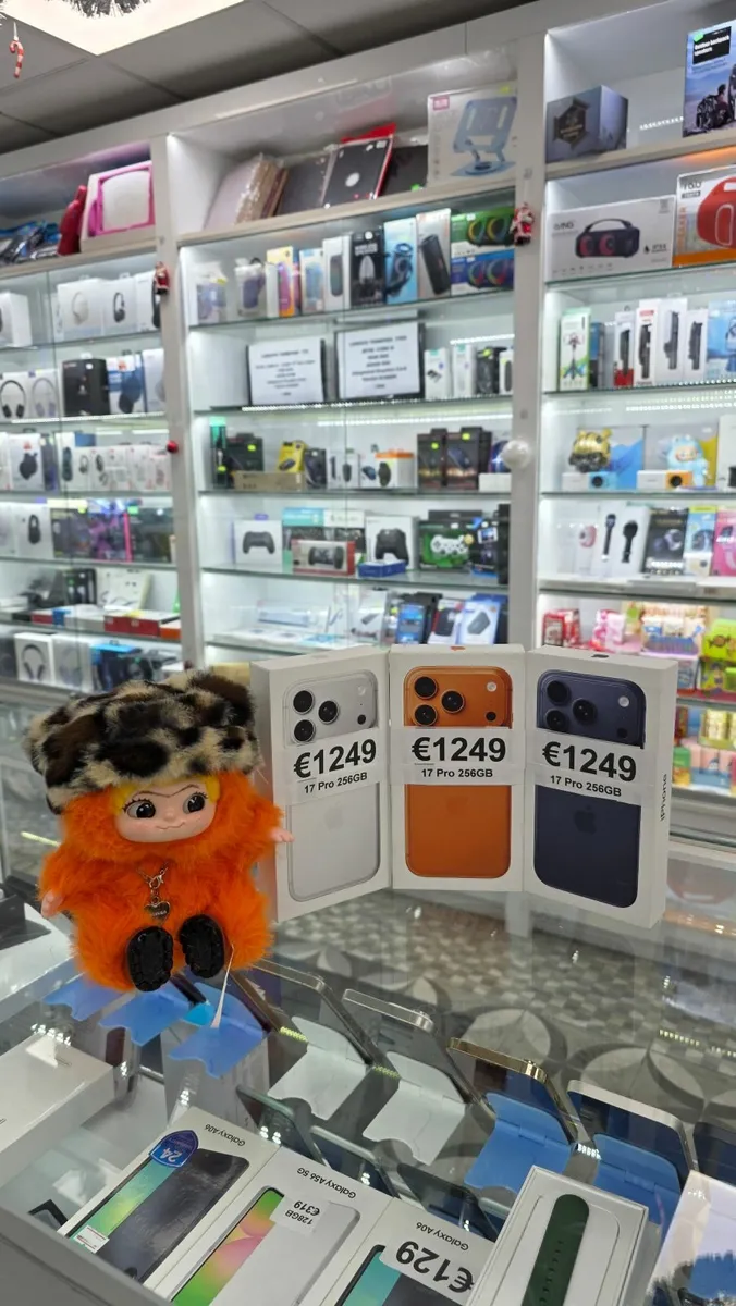 IPHONE 17 PRO MAX 🎄 Christmas Deal 🎄