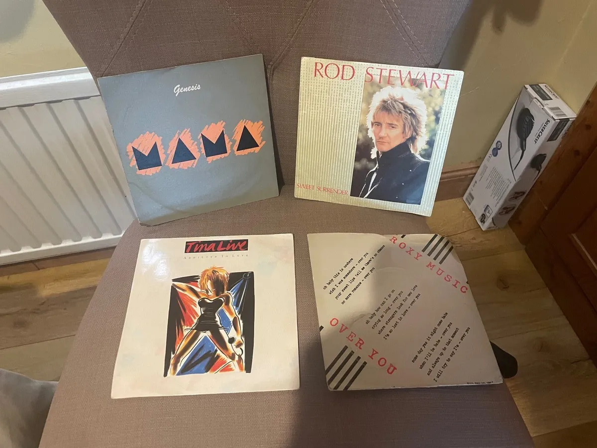 SELECTION OF RARE 45 SINGLES - Image 1