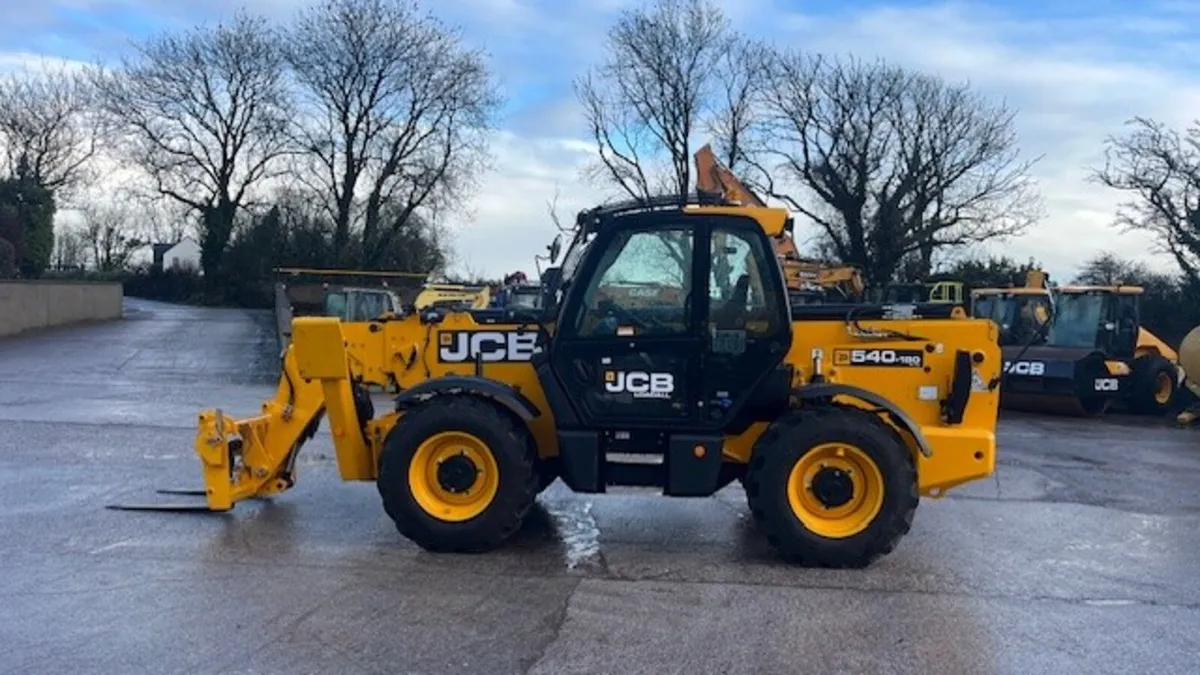 2020 JCB 540-180 - Image 1