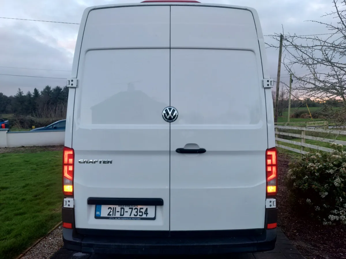 VW CRAFTER 2021' 6 SEATER CREWCAB - Image 2