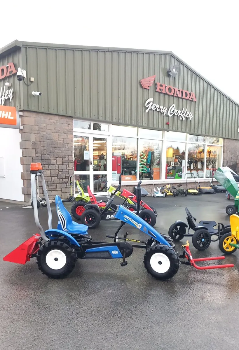 Pre Owned ~ Berg New Holland BFR, Fully Kitted Out - Image 1