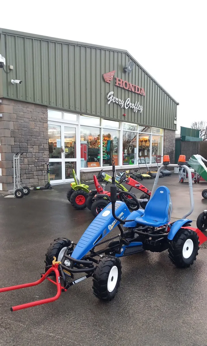 Pre Owned ~ Berg New Holland BFR, Fully Kitted Out - Image 2