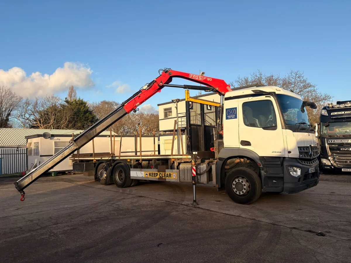 MERCEDES BENZ 26 TON CRANE WAGON 2020 - Image 1