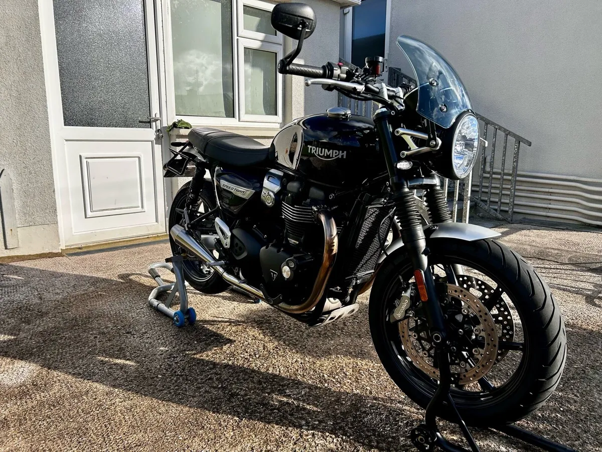 Triumph Speed Twin 1200 - CAT D repairable - Image 1