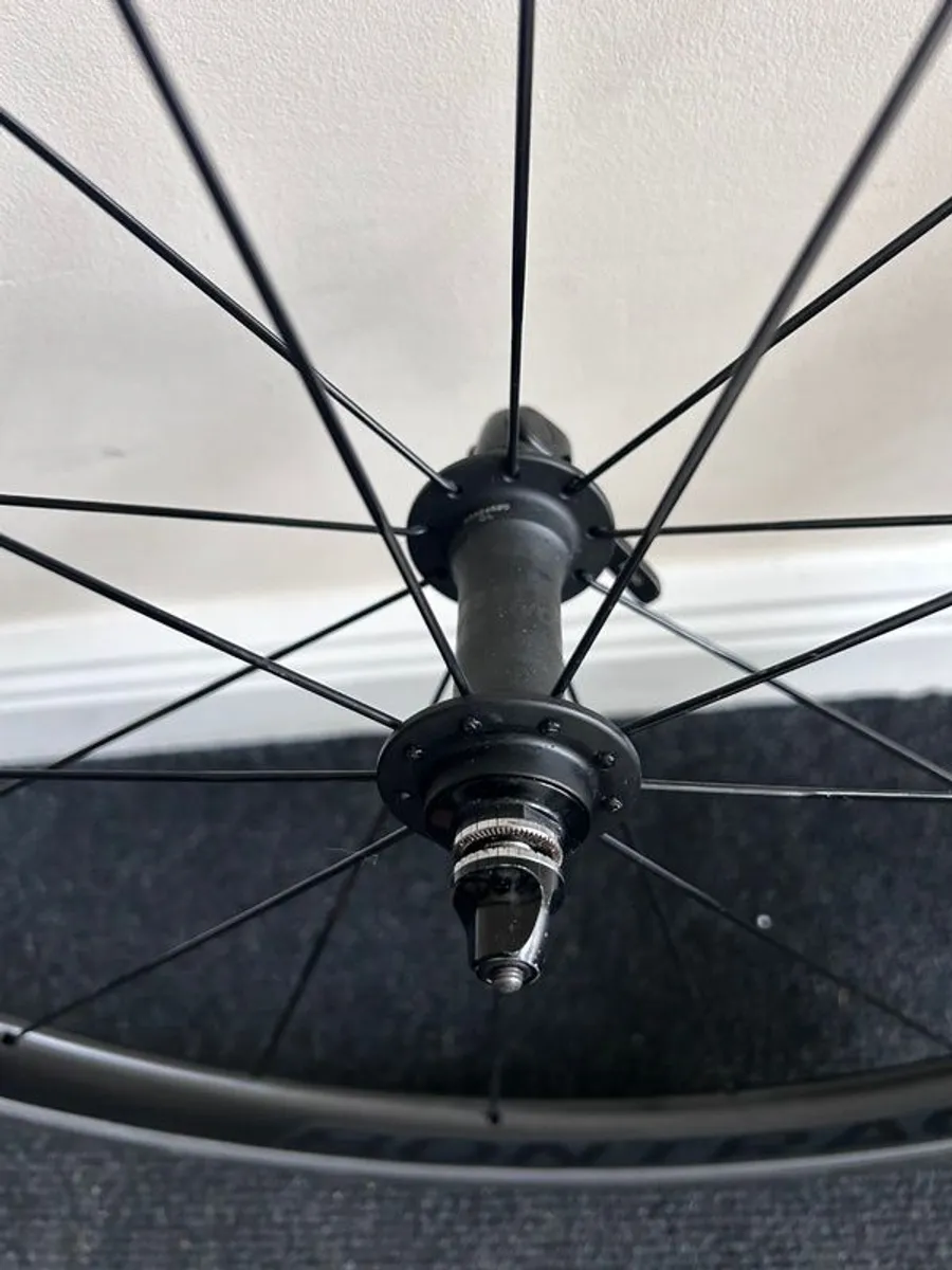 Bontrager Aeolus Comp 5 - Clincher 50mm Aero Wheels Rim Brakes. - Image 4