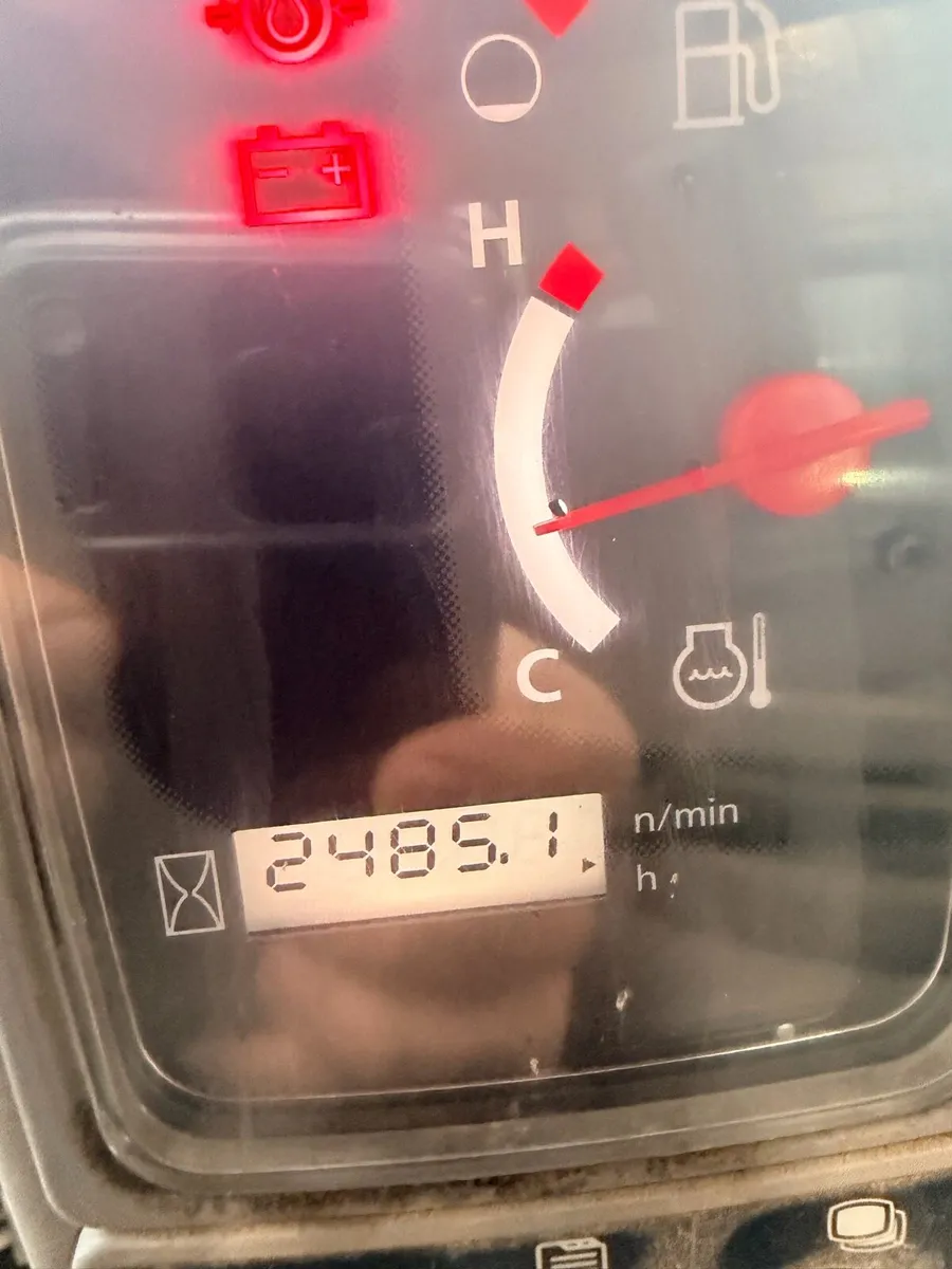 Kubota u27-4 - Image 2