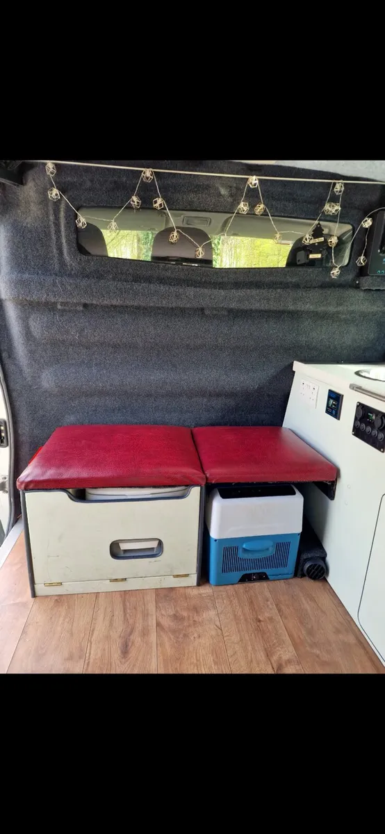 Renault trafic camper - Image 4