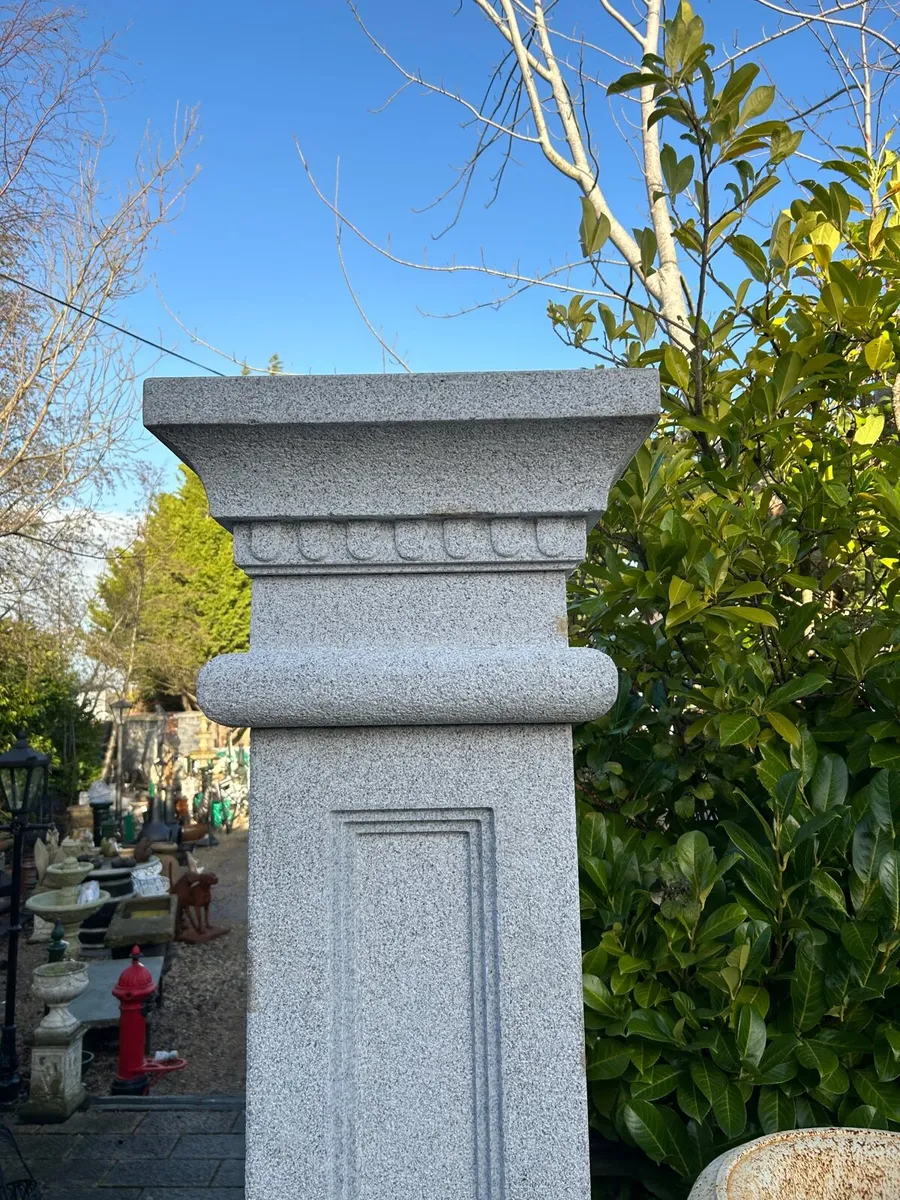 Granite Entrance Pillars - Image 4