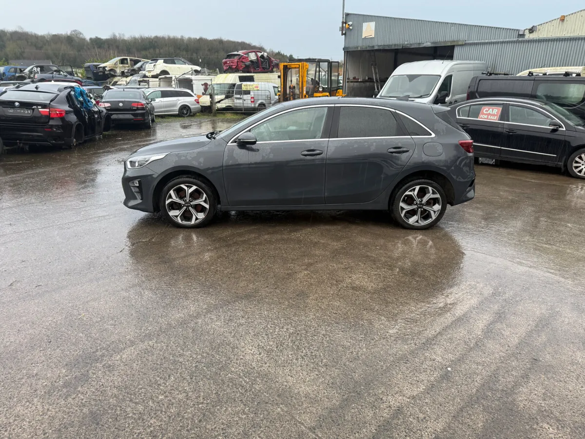 2018 KIA CEED 3  1.6  CRDI  ISG - Image 4