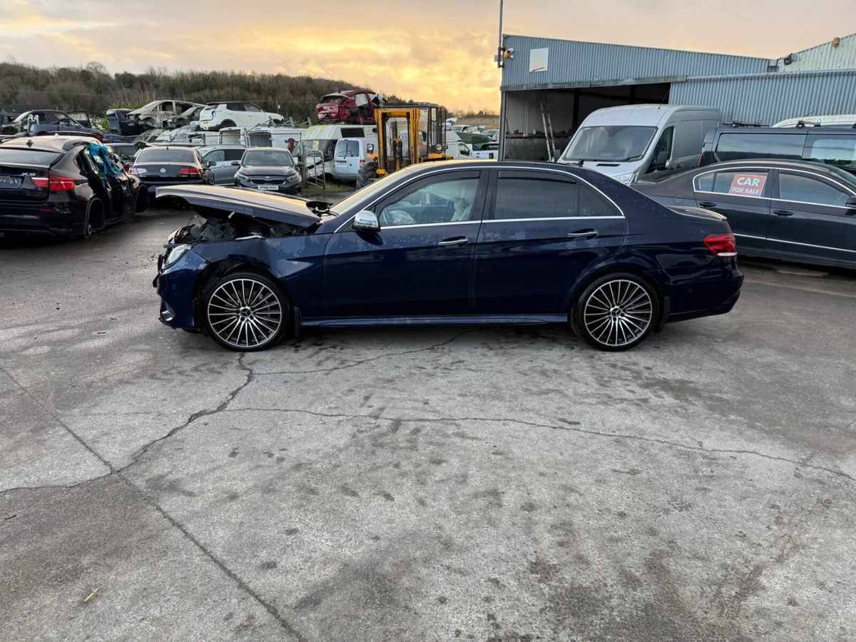 2014 Mercedes E220 2.2 CDI  AMG  Auto - Image 2