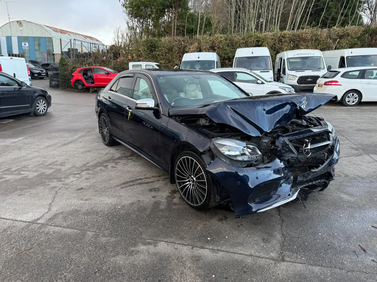 2014 Mercedes E220 2.2 CDI  AMG  Auto - Image 3