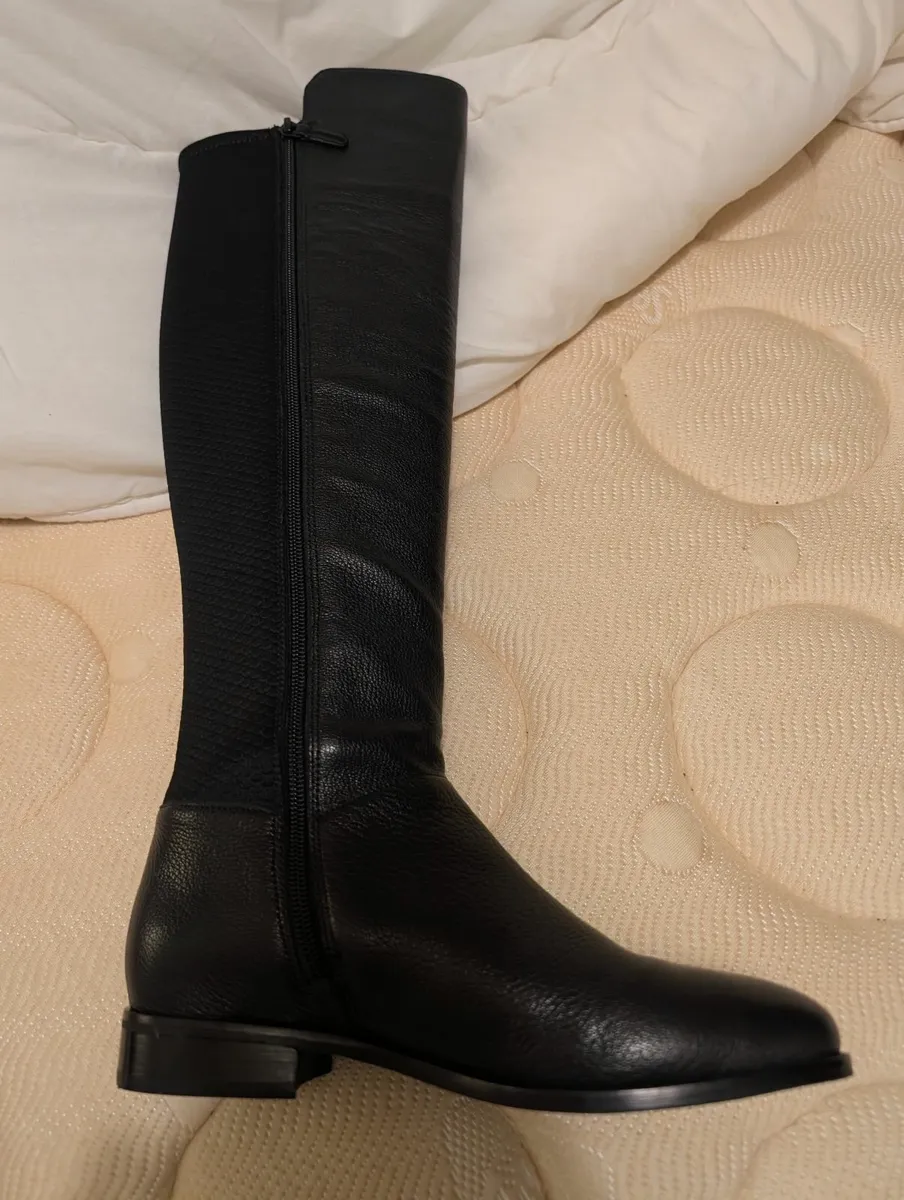 Leather Boots brand new - Image 3