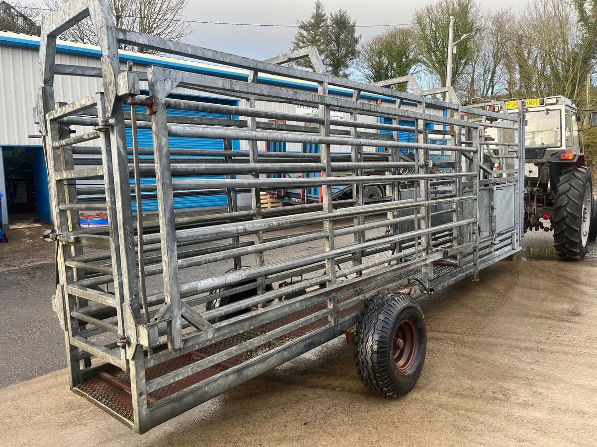 Portable cattle crush - Image 3