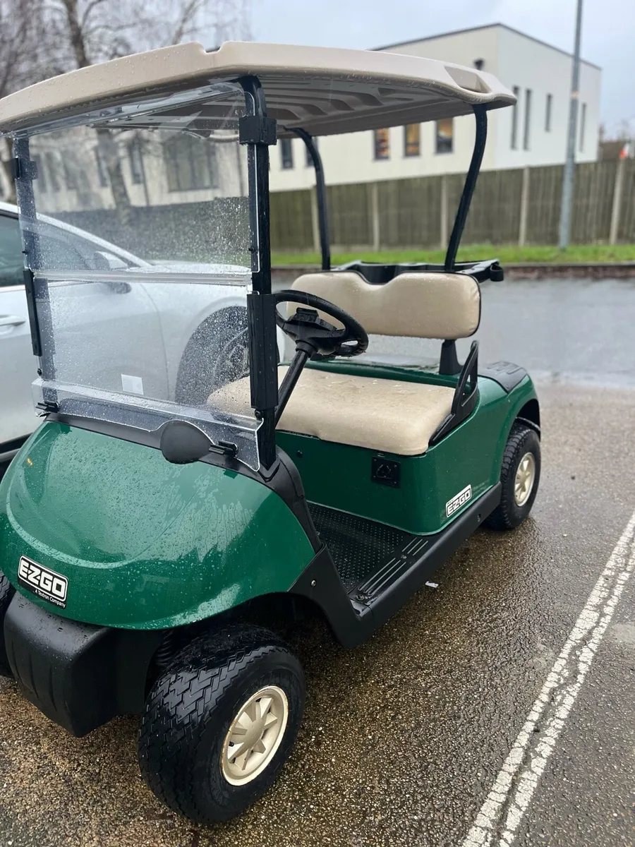 Golf buggy - Image 2