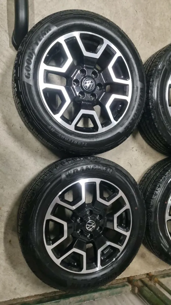 VW AMAROK ALLOYS AND BACK BAR - Image 3