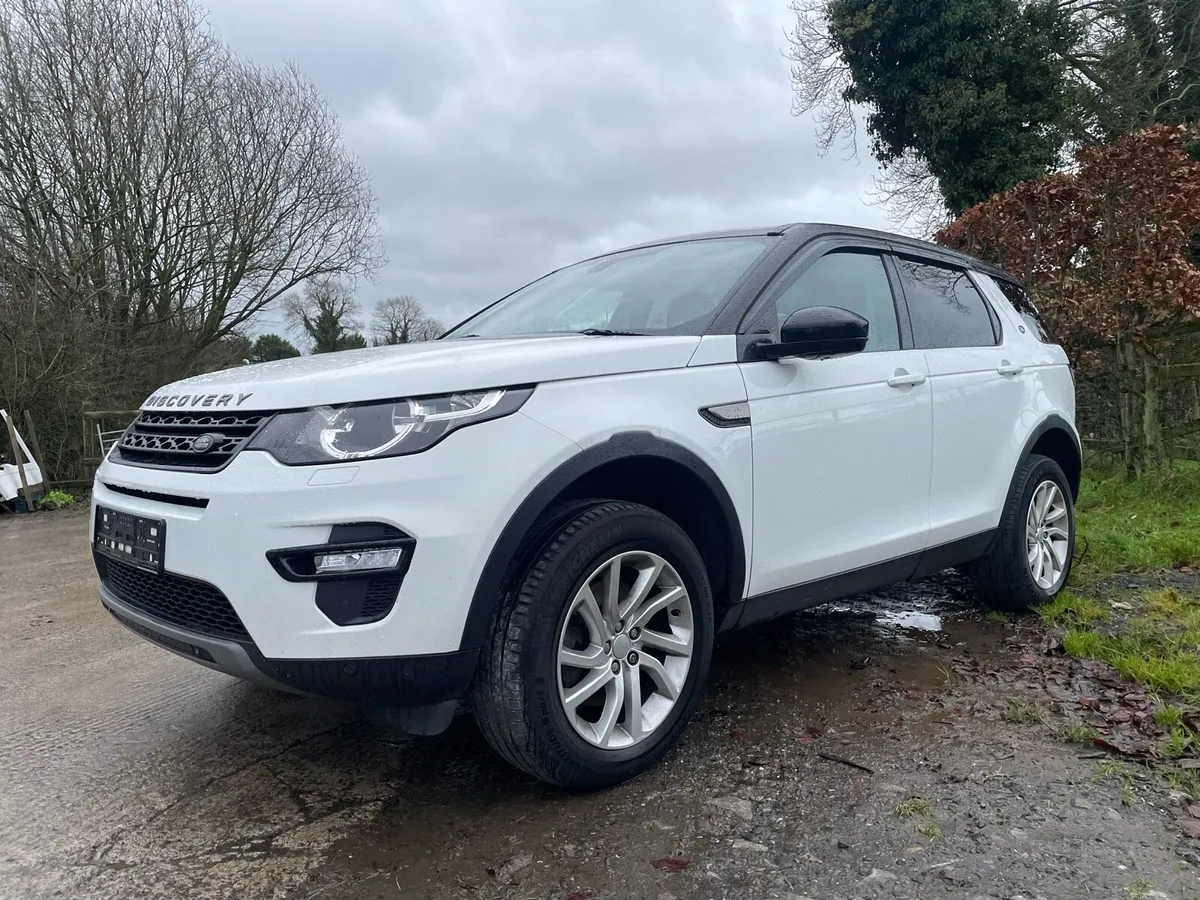 🟢 2015 Land Rover ⚠️BREAKING FOR Parts⚠️ - Image 1