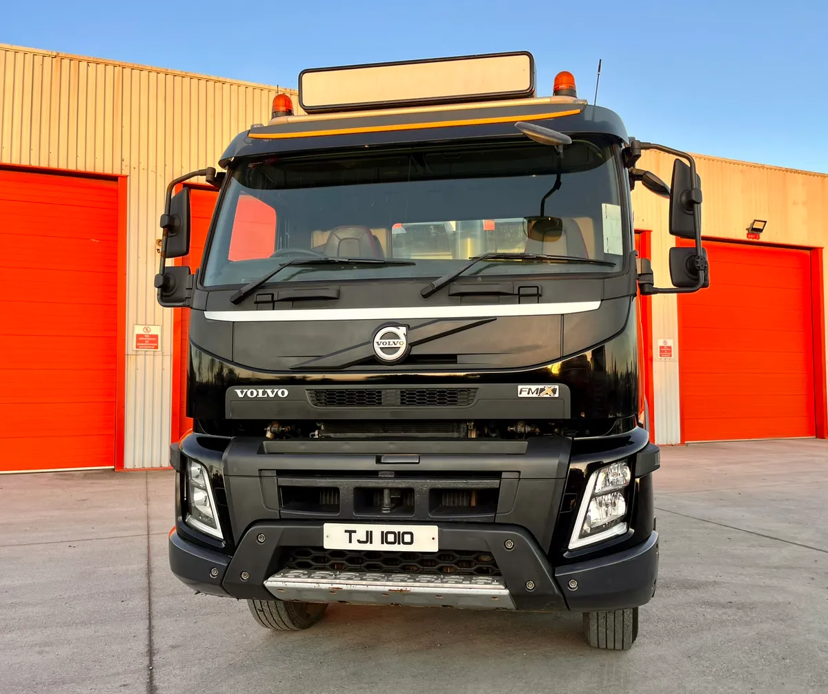 2019 Volvo FMX 420 8x4 Tipper - Image 3