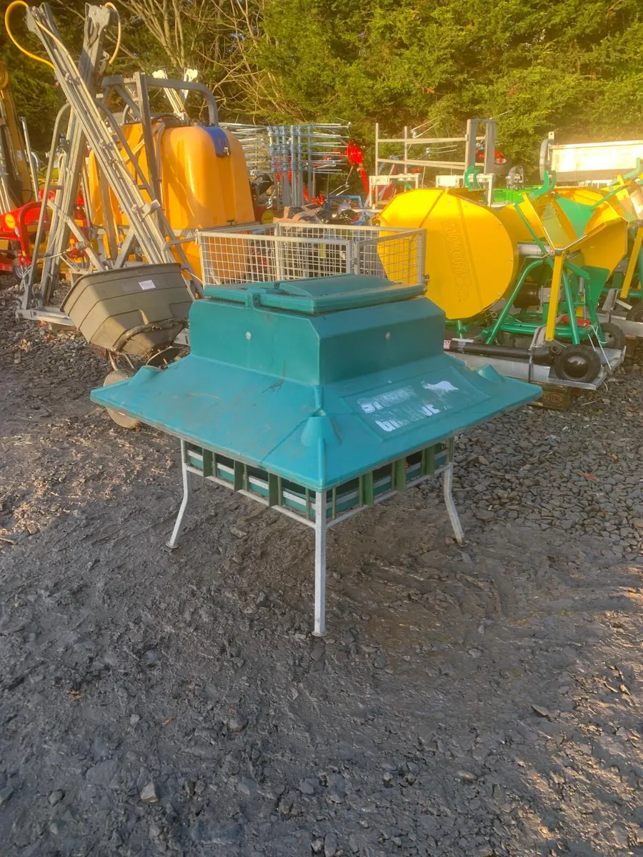 Sheep Snacker - Image 1