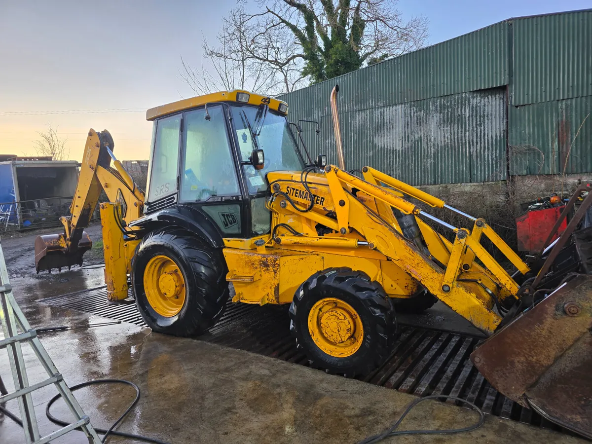 Jcb 3cx.  2000