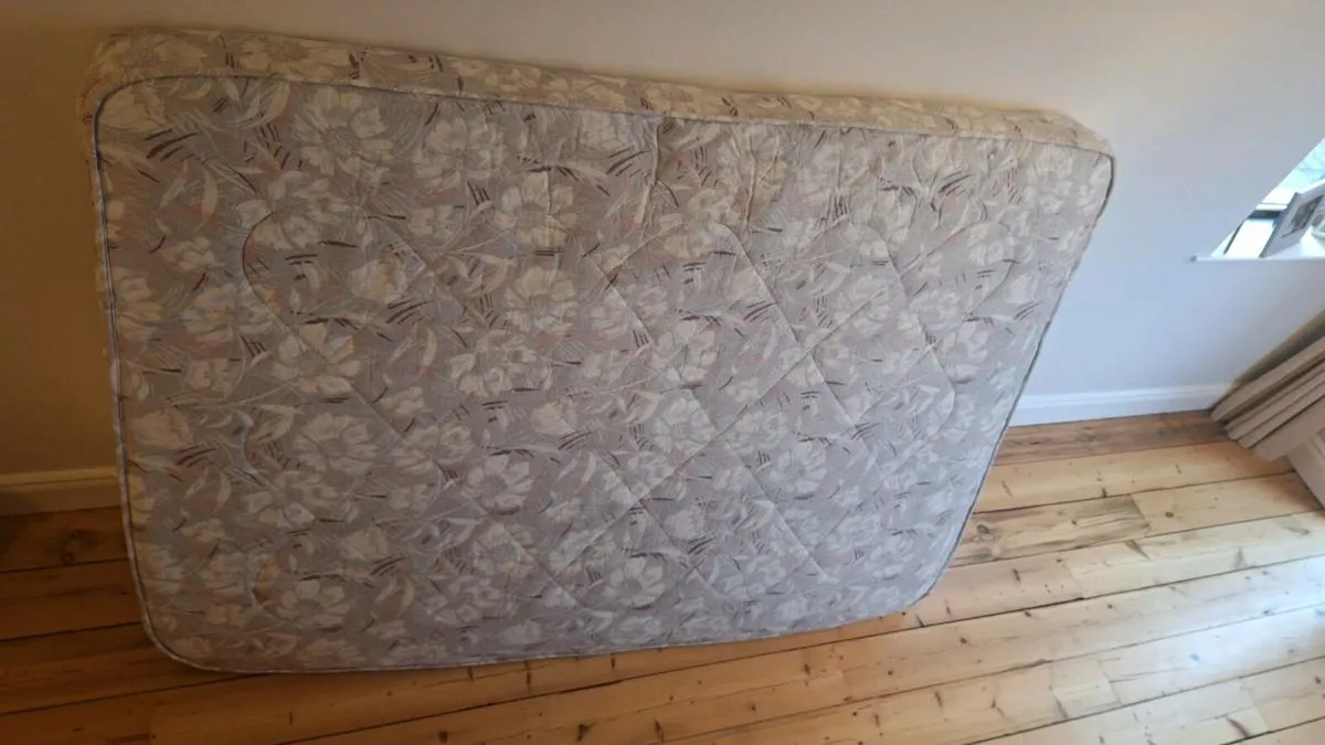 Double Mattress free to takeaway - Image 1