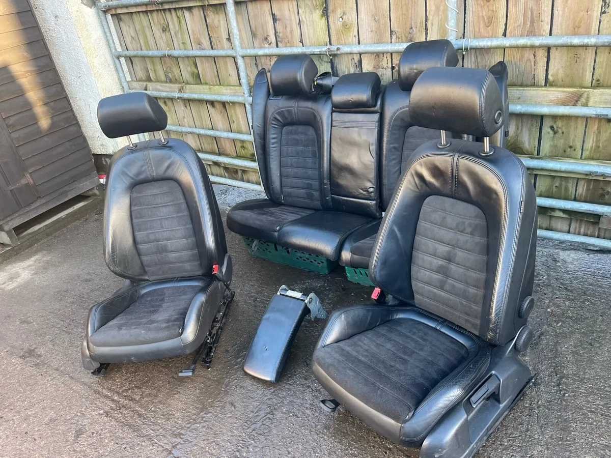 VW Passat - Leather seats - Image 2
