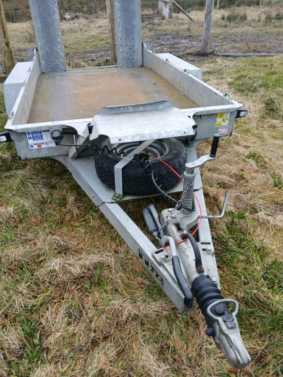 Plant trailer - Image 1