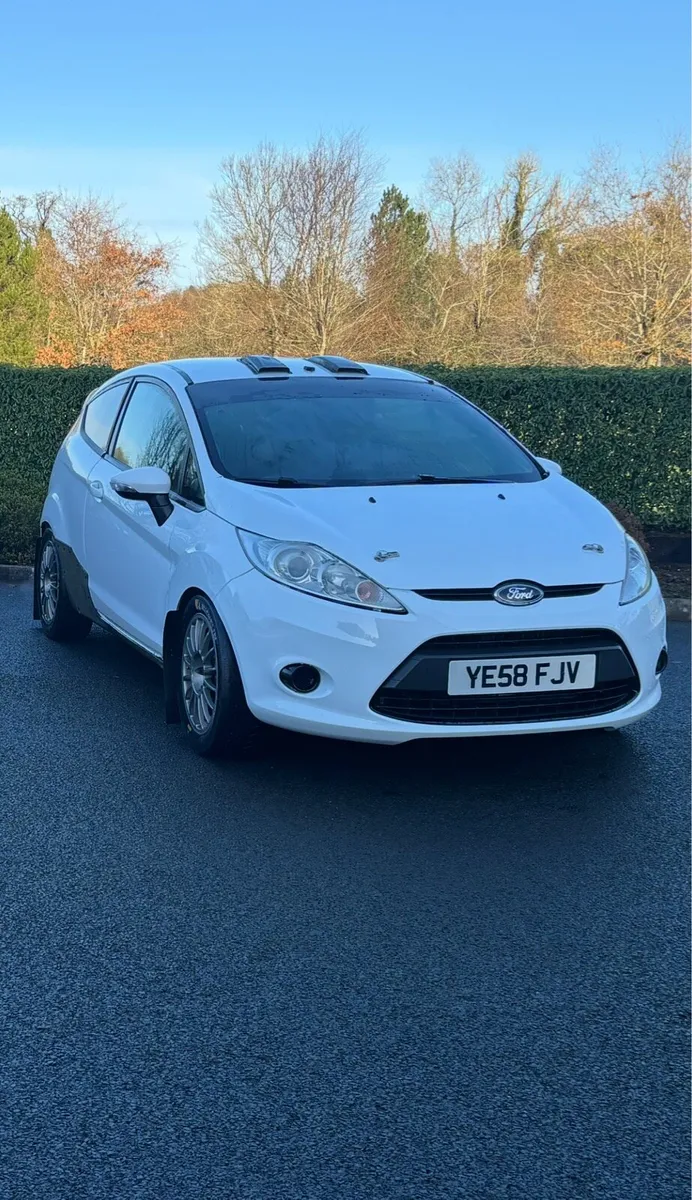 Ford fiesta R2 - Image 4