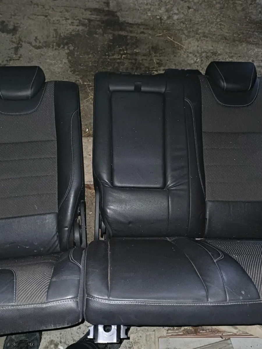 Kuga rear seats - Image 1