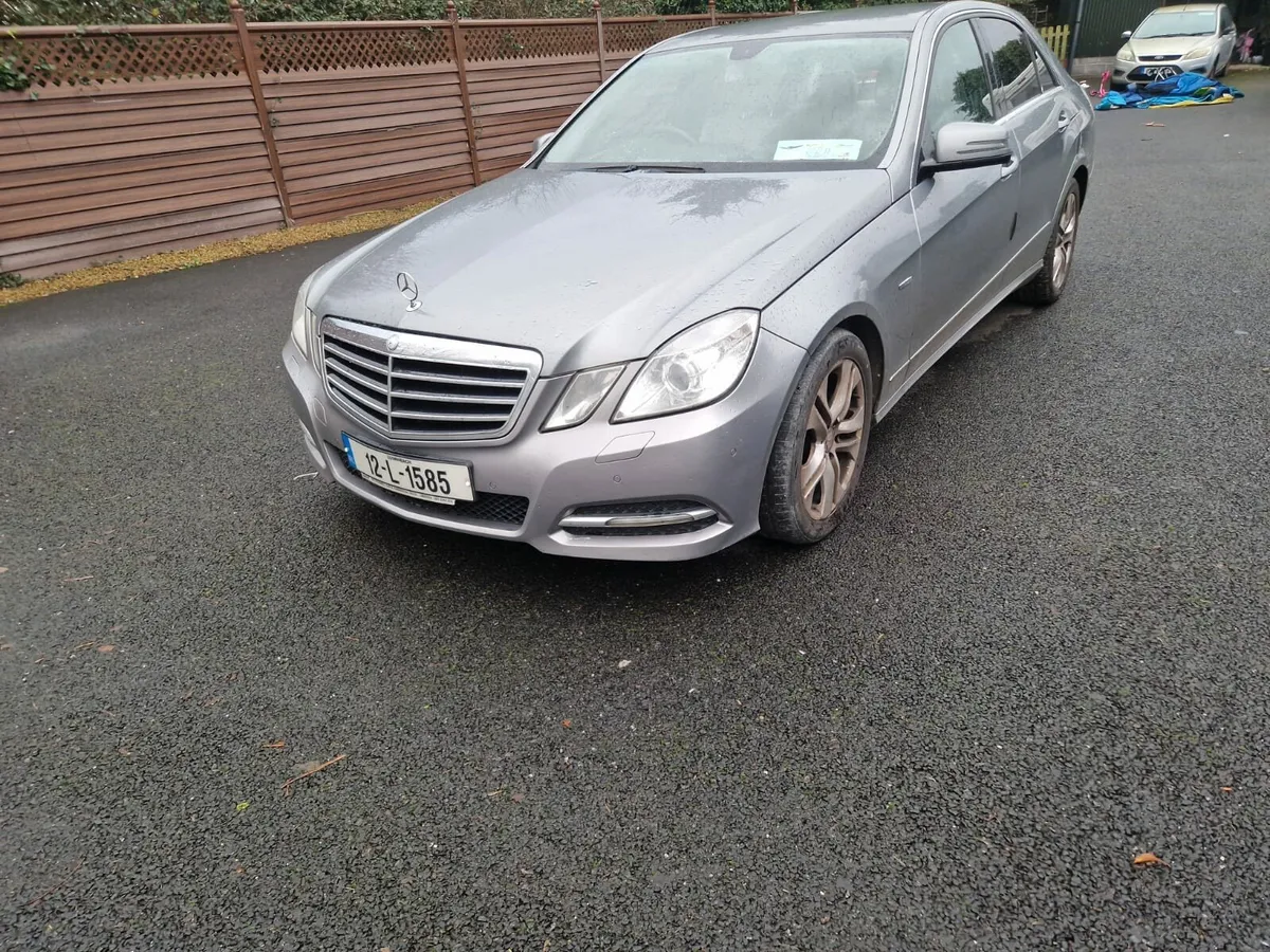 Mercedes E 220 cdi 2012
Needs engine
Car - Image 1