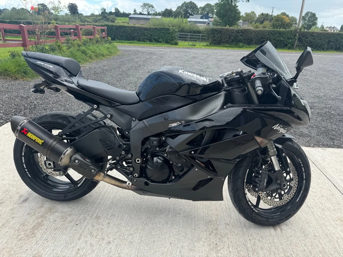 Kawasaki Zx6r ninja 2010 performance edition - Image 1