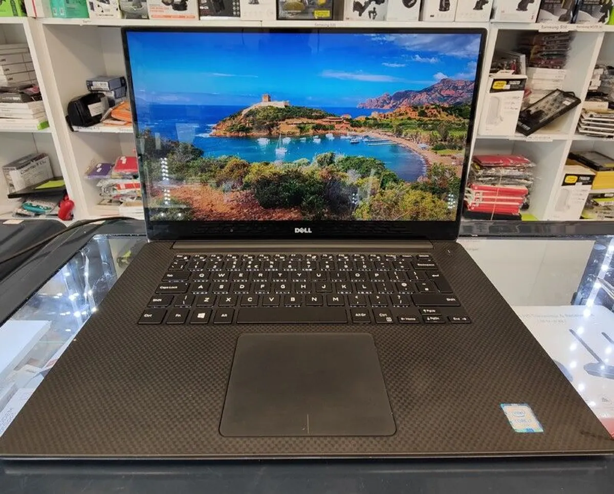 4K Dell Precision 5520 15.6" Intel i7-6820HQ 2.70GHz 16GB RAM 500GB SSD Win11 Pro, HD Graphics 530 NVIDIA Quadro M1200 (Touch Screen) - Image 3