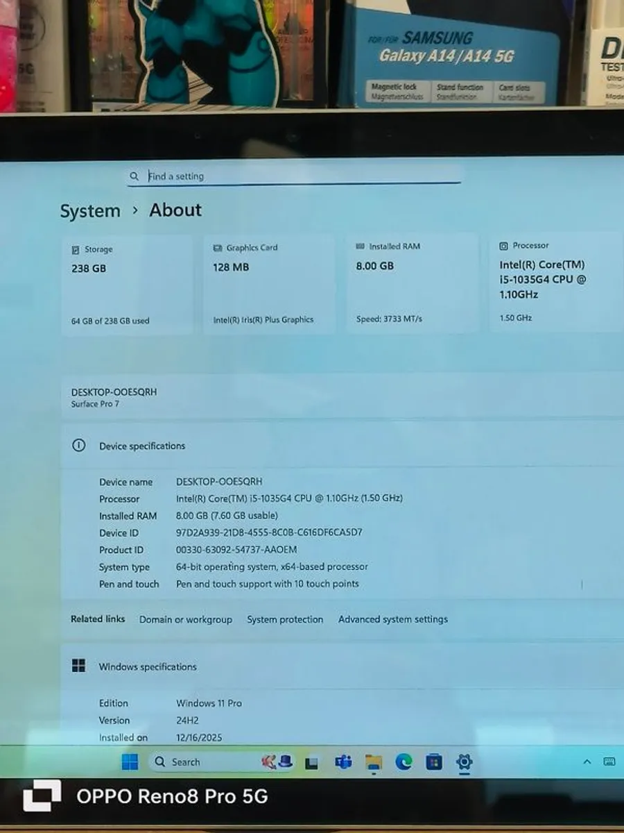 Microsoft Surface Pro 7 - 256GB SSD - 8GB RAM - Core i5 10th Touch (Screen has a cracks but works fine) - Image 3