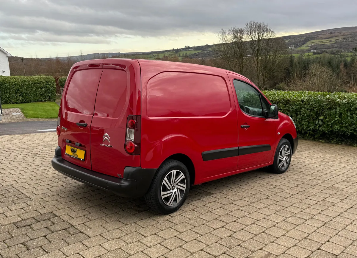 2017 Citroen Berlingo 1.6 BlueHDi 3 seater NO VAT - Image 4