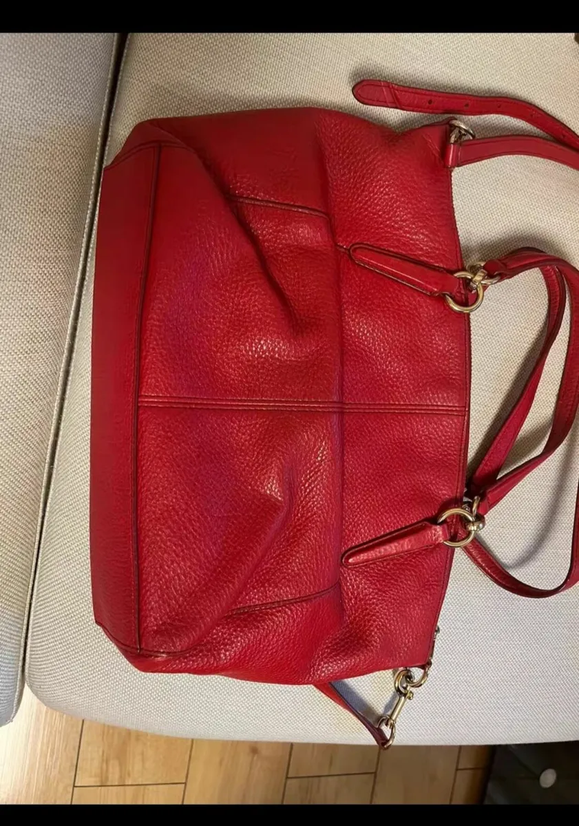 Genuine Coach Red Cross shoulder Handbag - Image 4