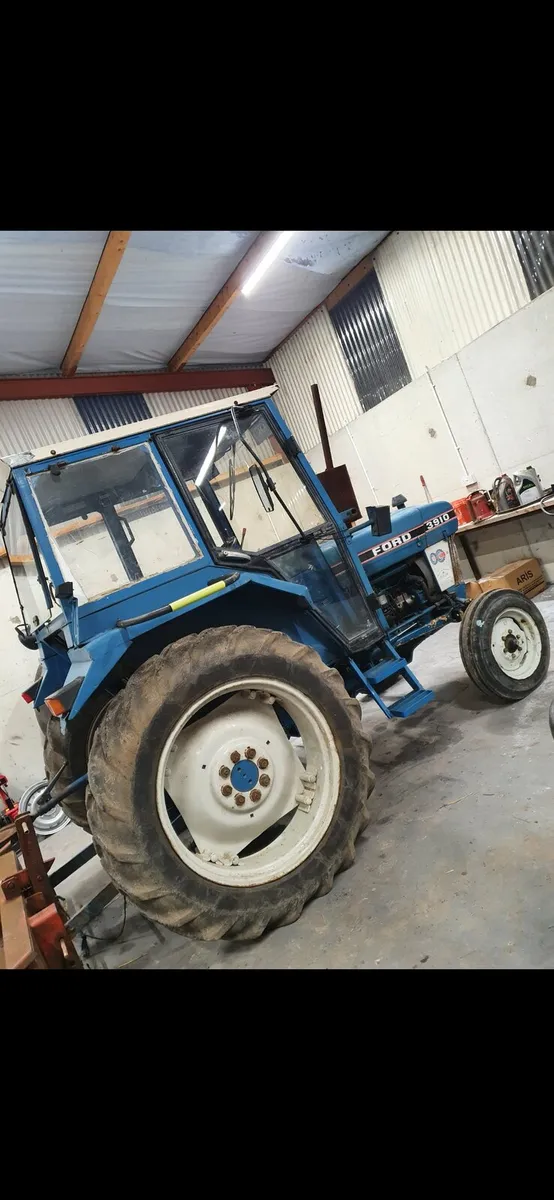 Ford 3910 - Image 1