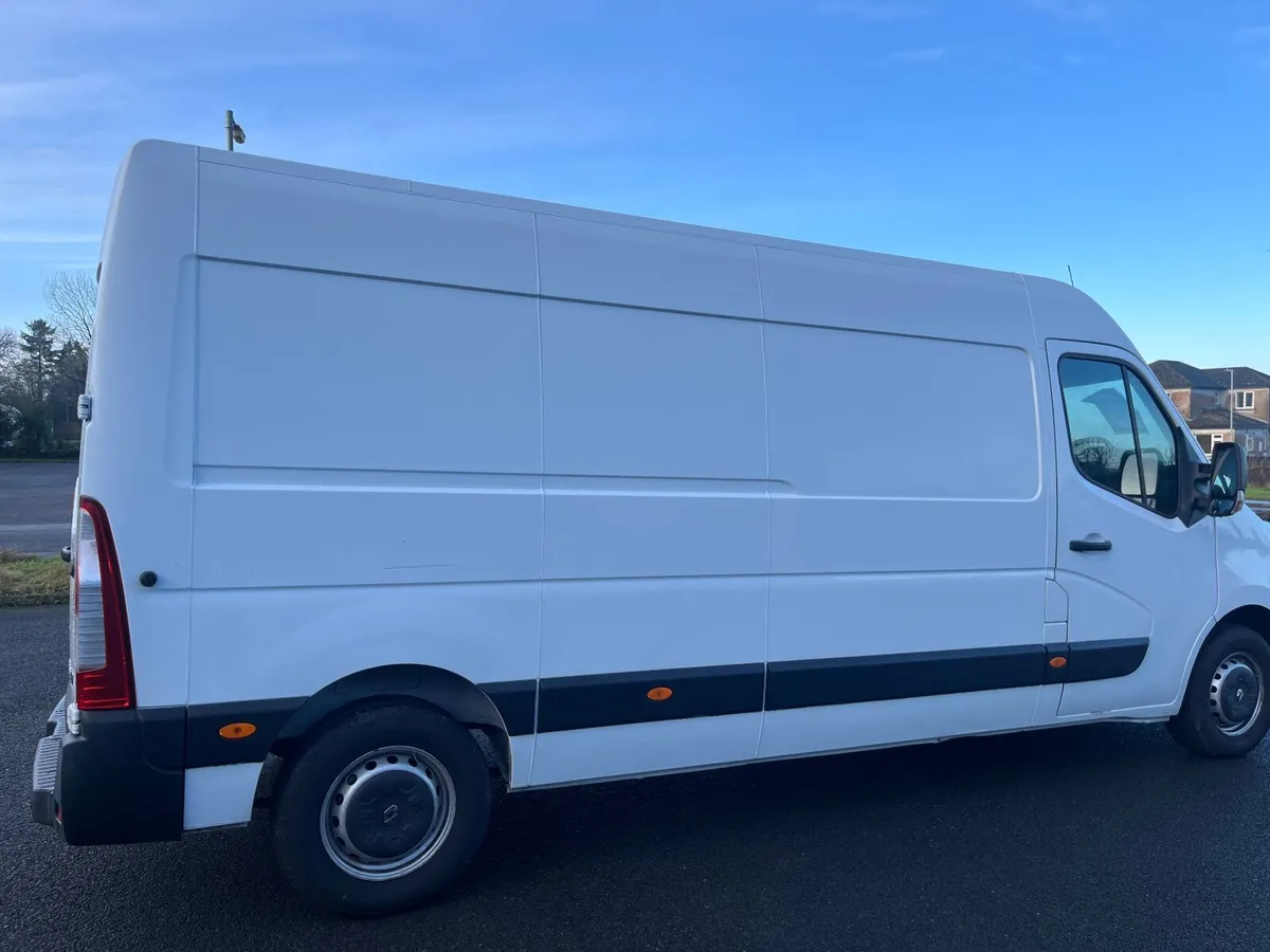 Renault Master 2016 - Image 2