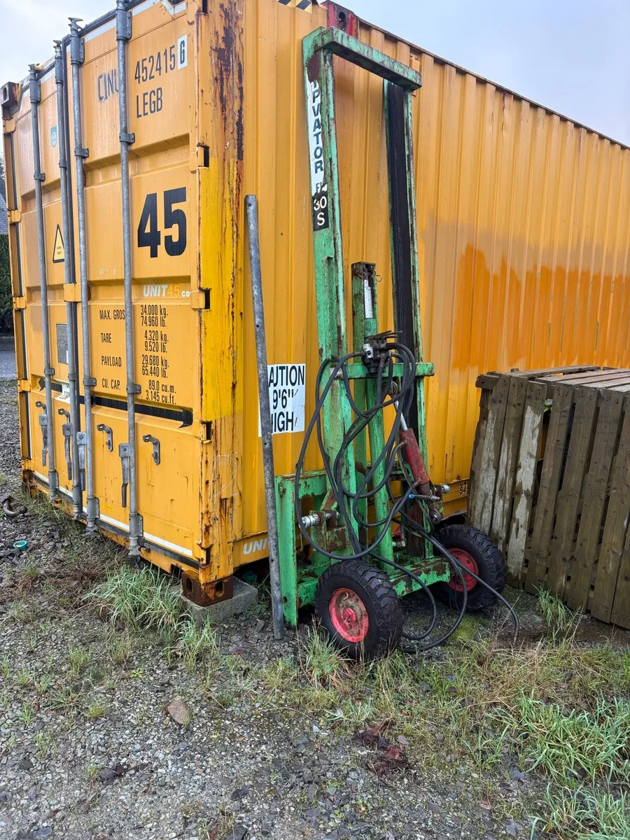 Land lever tractor forklift security gates and pos - Image 2