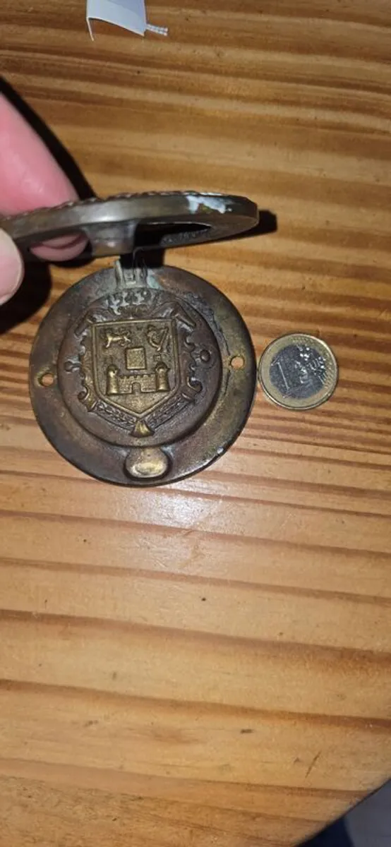 Rare C.1884 Victorian Era Trinity College Dublin Bronze Doorknocker - Image 2