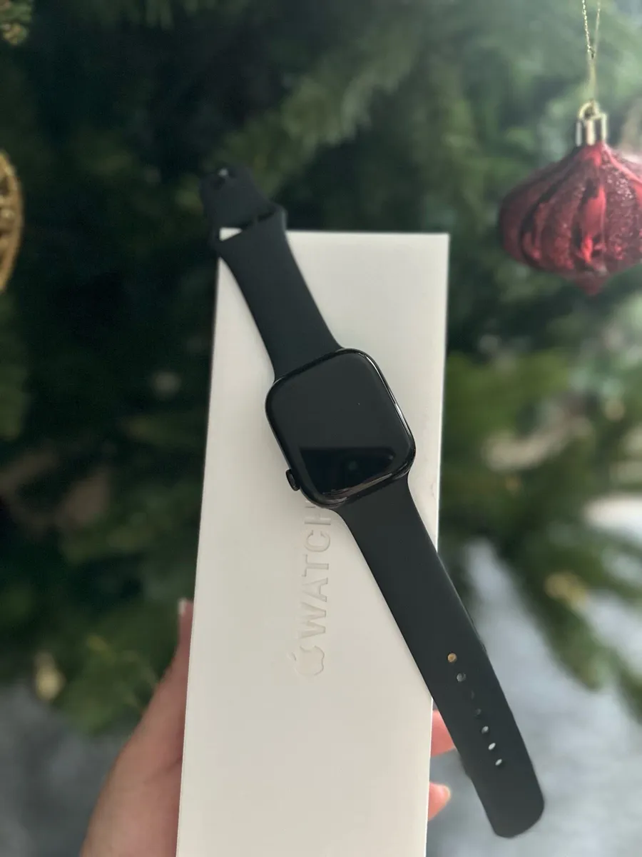 Apple Watch Series 10 – 46mm Jet Black (Like New) - Image 1