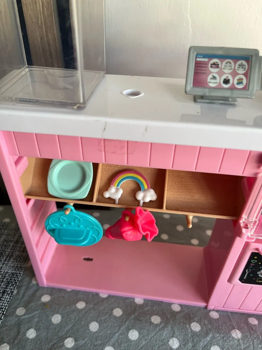 Barbie cake bakery playset - Image 2
