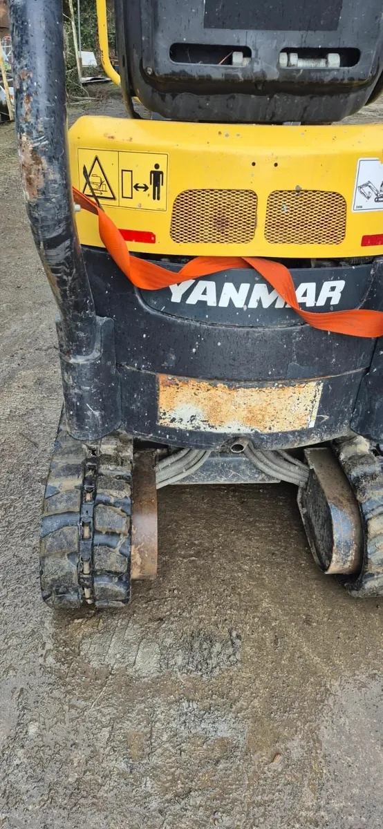 mini digger Yanmar - Image 3