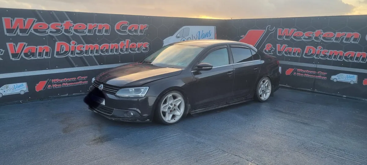 2012 Volkswagen Jetta 1.6 tdi for dismantling
