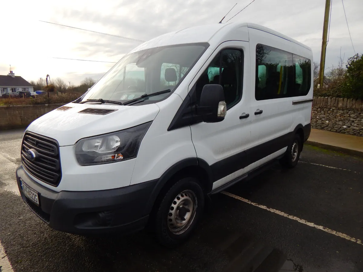 Ford Transit 2018 minibus 2.2  12 seater - Image 4