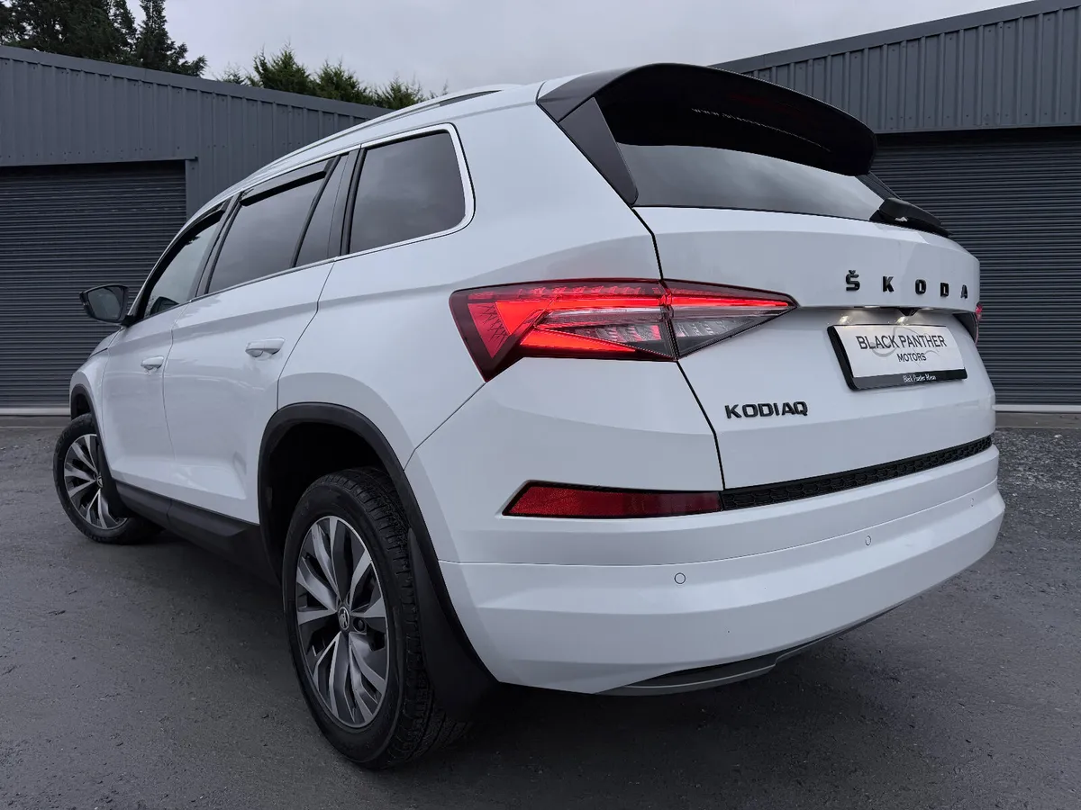Skoda Kodiaq 222’ Ambient AUTO 2 SEAT COMMERCIAL - Image 3