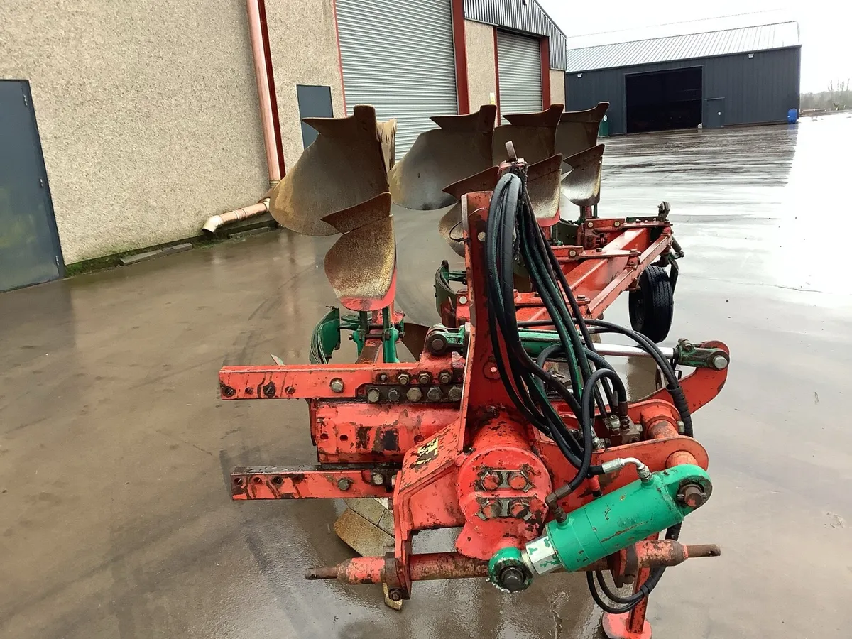 Kverneland Plough - Image 2