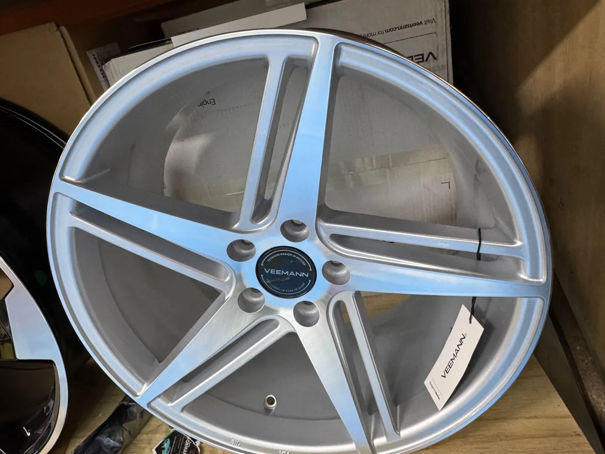 18“ vfs31 9.0“ deep concave 5x112