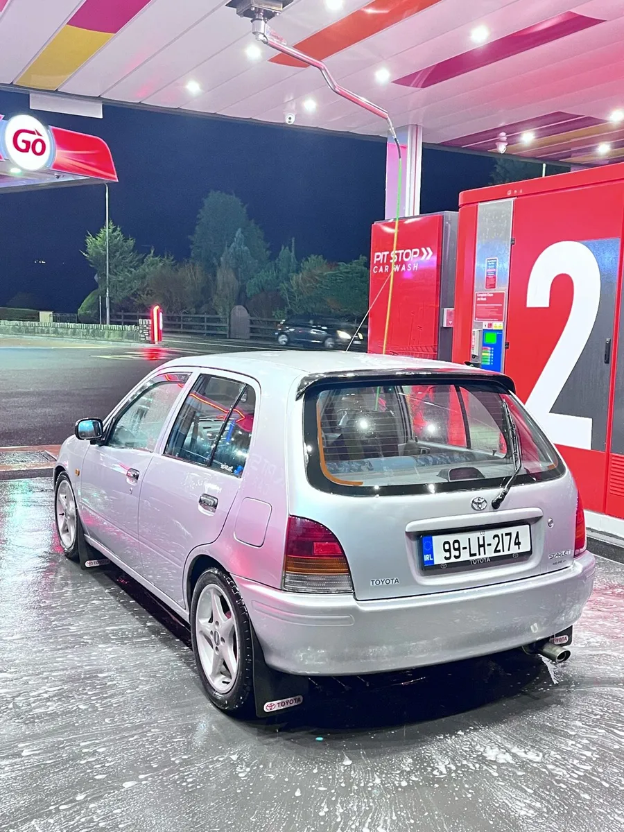 Toyota starlet - Image 3